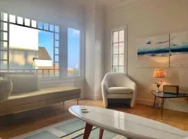 Gorgeous Apt High Atop Nob Hill Free Parking!