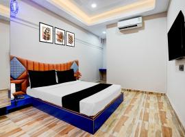 Collection O Kosad Railway Station Formerly Hotel Royal Orbits，位于加姆布的酒店