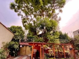 Casita del Árbol，位于墨西哥城的酒店