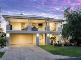 Foreshore Escape Your Ultimate Coastal Retreat