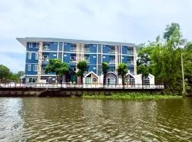 Grace Riverfront