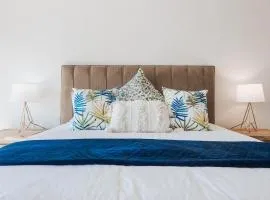 Green Parrot Holiday Apartment