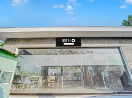 Hotel O Chengal Bridge Near Cochin Internation Airport，位于Kāladi的酒店