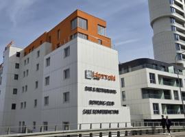 霍通酒店，位于格丁尼亚的酒店