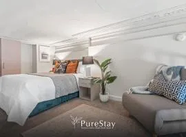 Stylish Flat in Central Leeds with Mezzanine Room Sleeps 4 by PureStay