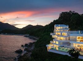 深圳官湖秘野礁石海景美宿，位于深圳的酒店