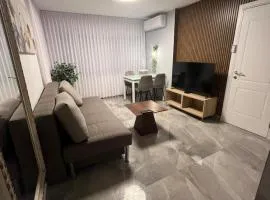 Luxury apartment - 5 minutes drive from the sea