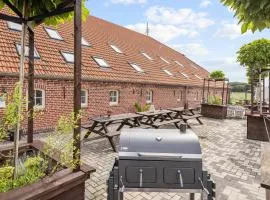 Hunting Lodge