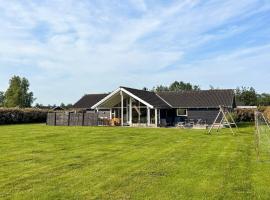12 person holiday home in Idestrup-By Traum，位于博托比的酒店