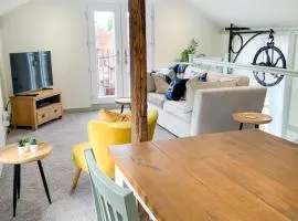 The Mews Pet Friendly and Parking