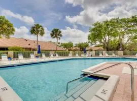 Pool & Ocean Access: Palm Beach Gardens Condo