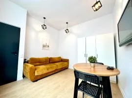 Studio 21