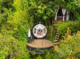 Levit Glamping - Hotel Guatapé Peñol，位于瓜塔佩的酒店