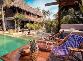 Paraíso del Surf, A 50m de las Olas Perfectas, AC, Starlink, Piscina, La Saladita surf，位于La Salada的酒店