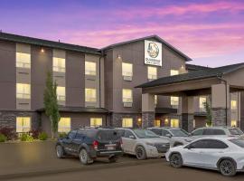 Duvernay Inn & Suites，位于Fox Creek的酒店