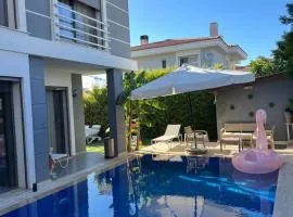 A comfortable villa with pool in Cesme VillaAtasoy