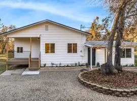 Peaceful Mariposa Home near Yosemite National Park
