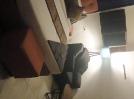 Aathira urbanite，位于钦奈的酒店