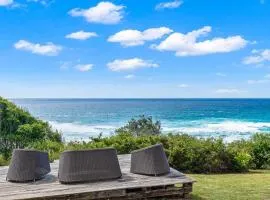Waters Edge - beachside home near Rennies Beach