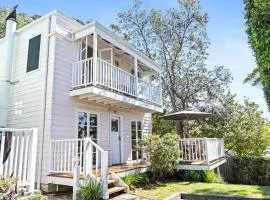 Whalers Retreat - Hyams Beach 3BR cottage