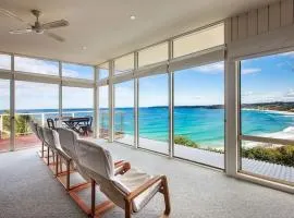 Spectacular Views - steps from Mollymook Beach