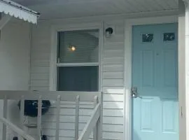 Newly Renovated Cozy Place Minutes From The Lake