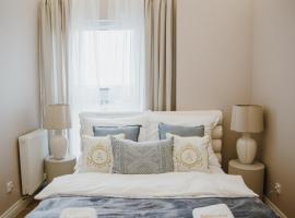 Apartamenty Łódź Agosto Sky Premium Manufaktura Parking Gratis FV，位于罗兹的酒店