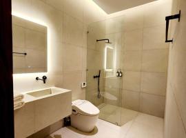 luxury poolvilla first，位于Pajak的酒店