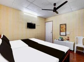 Collection O Vadapalani Metro Station Vishnu's Galaxy Rooms