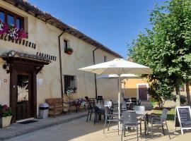 Albergue Laganares - pilgrims hostel -，位于San Nicolás del Real Camino的酒店
