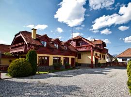 财神旅馆，位于利普托斯基米库拉斯的高尔夫酒店
