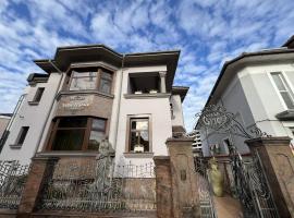 Villa Bijoux，位于普洛耶什蒂的酒店