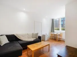 Newly Refurbished Entire One Bedroom Flat