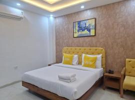 Lime Tree Hotel Near Indian Expo Mart Greater Noida，位于大诺伊达的酒店