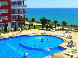 Two bedroom Apartment in Fort Noks Panorama beach，位于埃勒尼特的酒店