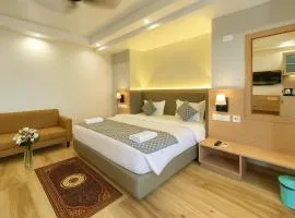 Hotel Grand Premium Resort Near Sea View & Jagannath Temple - Wifi-Parking -Restaurant & Swimming Pool Facilities - All Room Spacious and Fully Air Conditioned Rooms With Attached Balcony- A luxuary Hotel In Puri