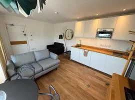 Suite 5 Green Park