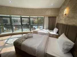 Golden Season Hotel