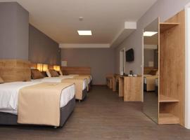 Casa Constanza Hotel Garni，位于腓特烈哈芬机场 - FDH附近的酒店