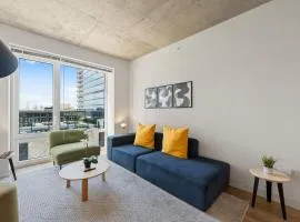 3BR City Escape Bright Sleek Spacious