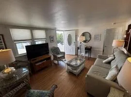 Pet Friendly Wifi Beach Badges Beach Chairs Balcony Bayview Deckkeurig Handicap Access Elevator Os Streaming Tv