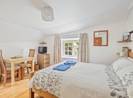 Cosy New Forest studio near Fordingbridge，位于Breamore的酒店