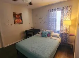 PEACE AND LOVE ROOM 1a