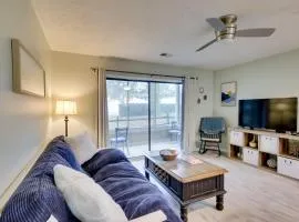 5 Mi to Cherry Grove Point Dog-Friendly Condo!