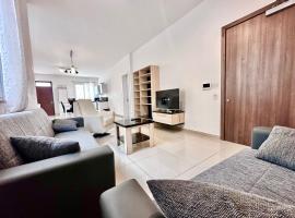 Shared Apartment in St Julian's，位于圣朱利安斯的酒店