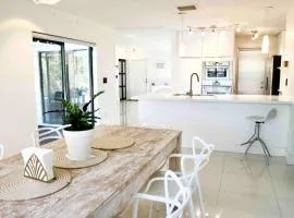 BEAUTIFUL POOL HOME 2 beds 1 Bath FT LAUDERDALE,MIAMI