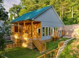 Cabin w Hot Tub Game Room Scenic Smoky Mountain Views Perfect by AvantStay