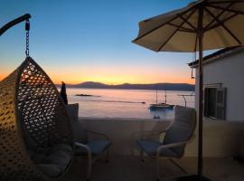 "Villa Kanella"Sea View Hydra Kamini malouholidays，位于伊兹拉的酒店