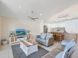 Malibu Apartments Unit 1 - 5 Oak Street