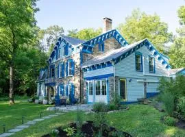 Spacious 4bd Country Gem - Fire Pit & Chill Vibes